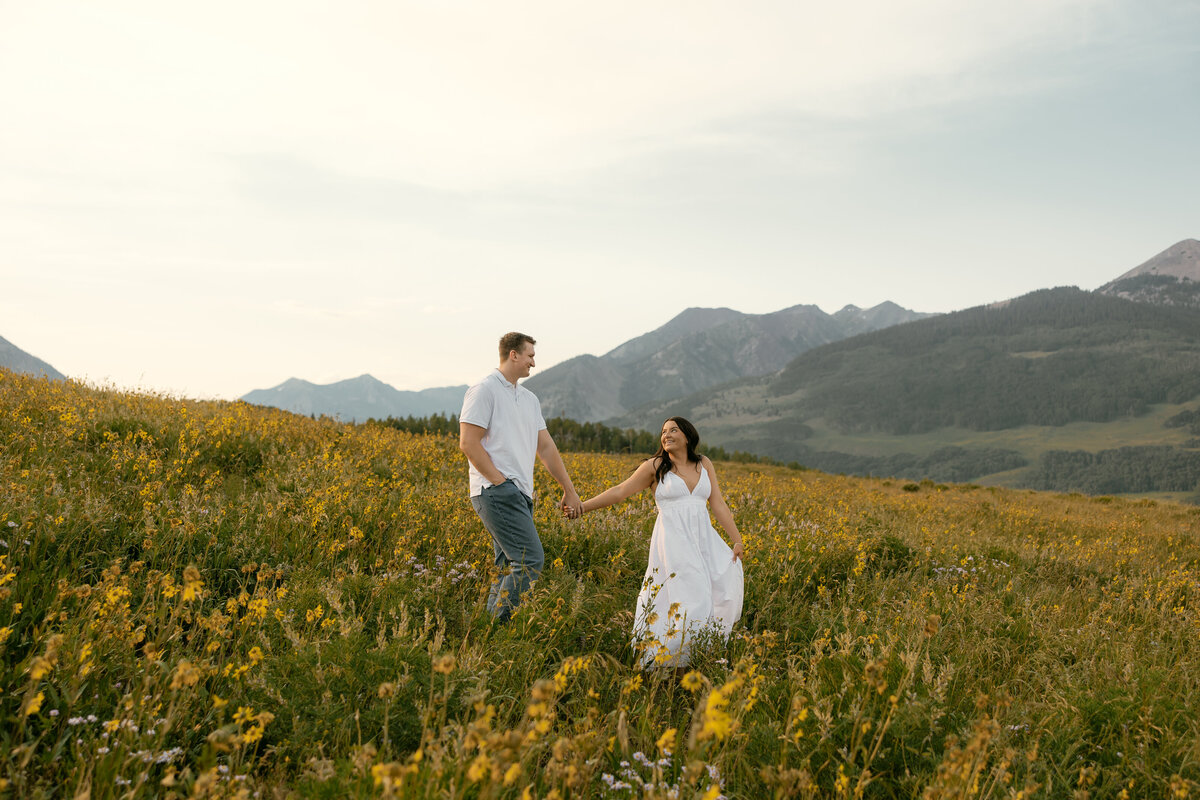 Abigail Anne Photography Colorado and Chicago Wedding and Couples Photographer — Portfolio Featured Story — Emily and Kayne's Engagement 21