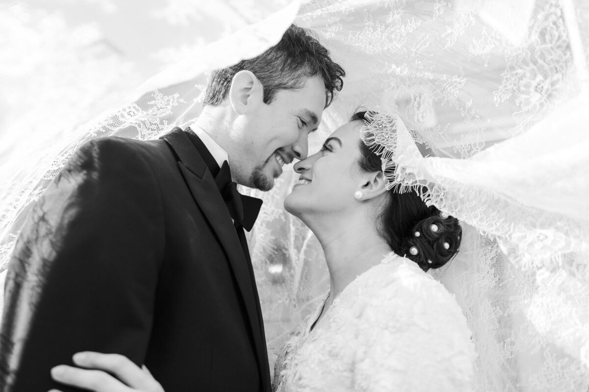 Hudson Valley elopement photos capturing an intimate ceremony with candid emotion and natural light