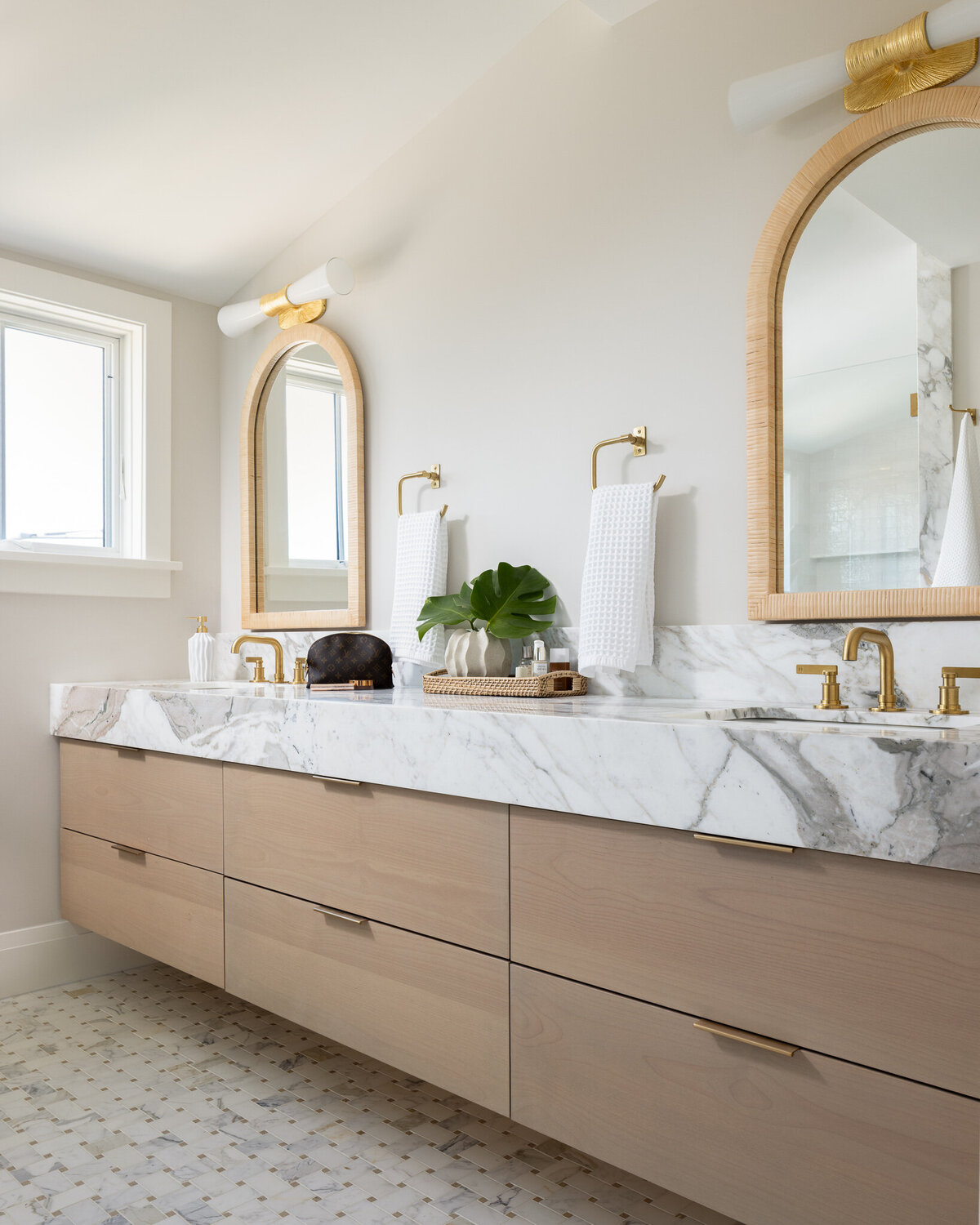 4277 5th Avenue Web-22
