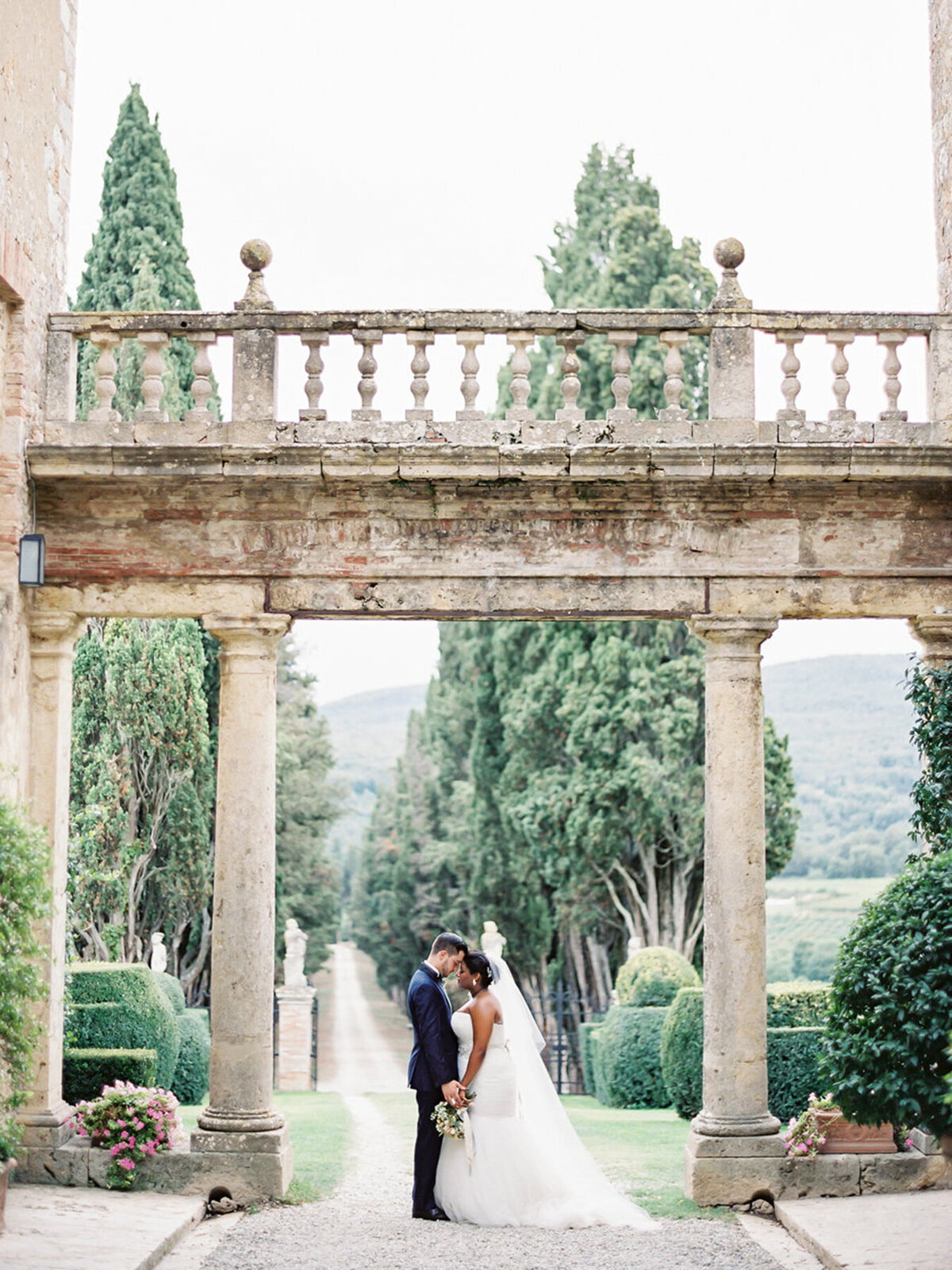 Borgo Stomennano Tuscany Wedding Photographer Luxury Bride Destination Fine art Film Wedding Vicki Grafton Photography.JPG55