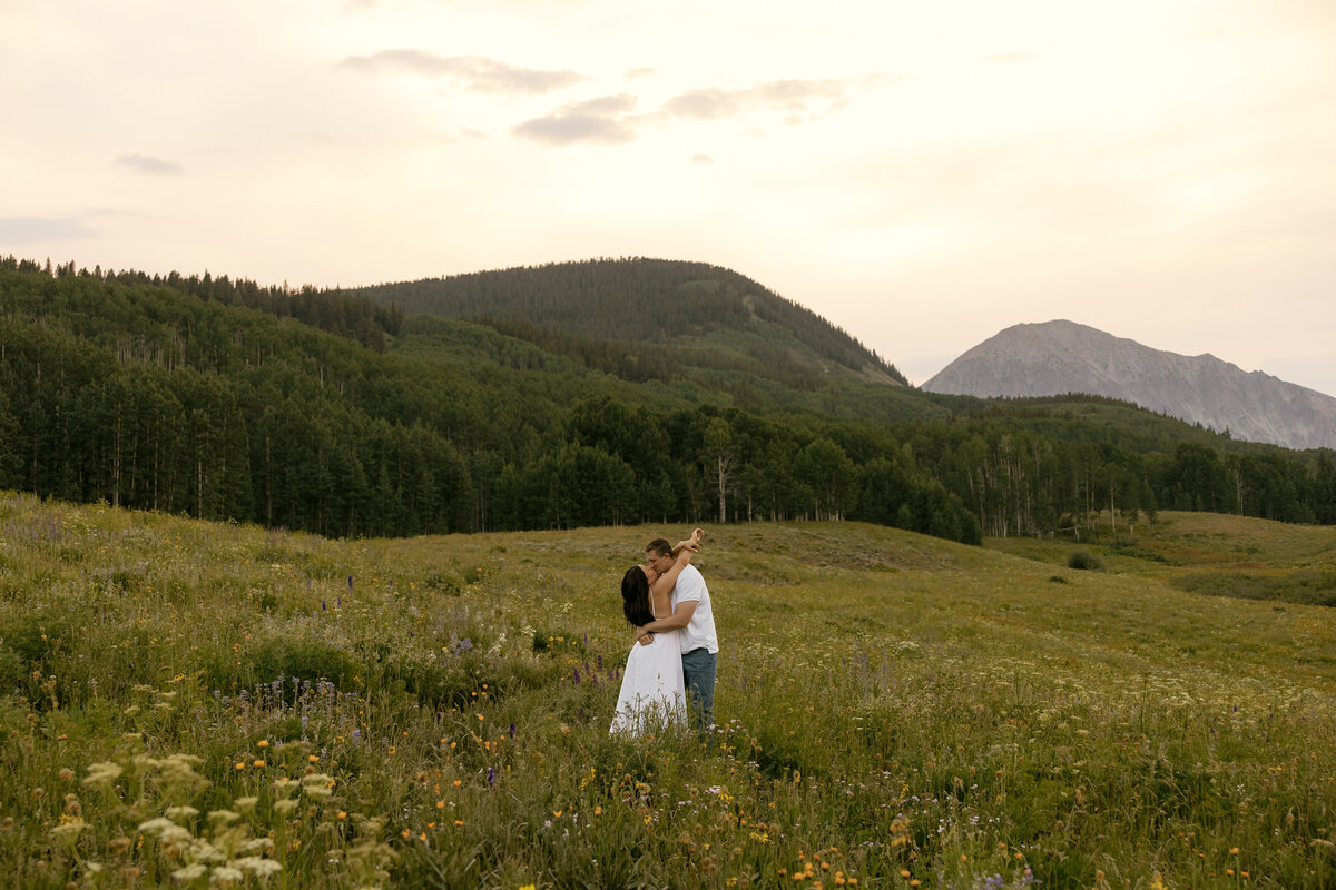 Abigail Anne Photography Colorado and Chicago Wedding and Couples Photographer — Portfolio Featured Story — Emily and Kayne's Engagement 69