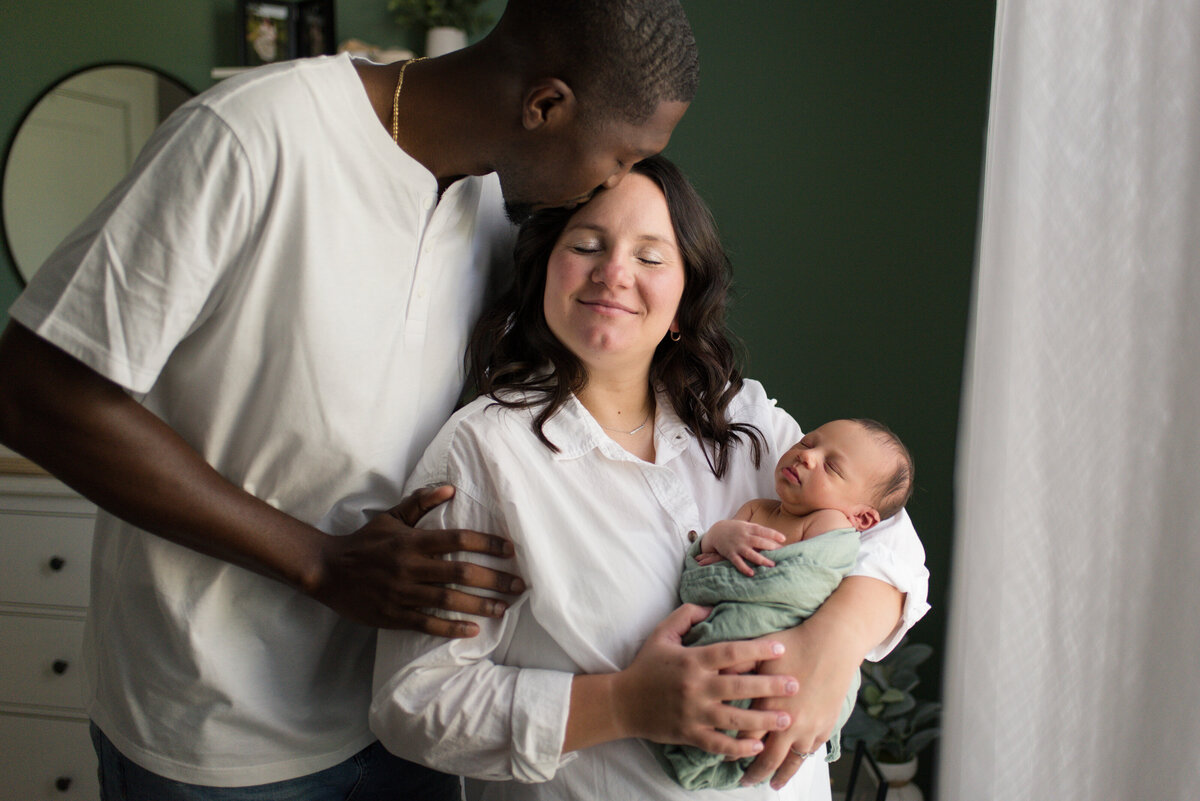 chesapeake in home newborn session photographer