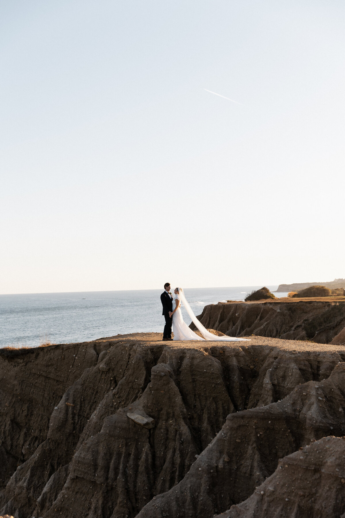 wedding-photos-at-360east-at-montauk