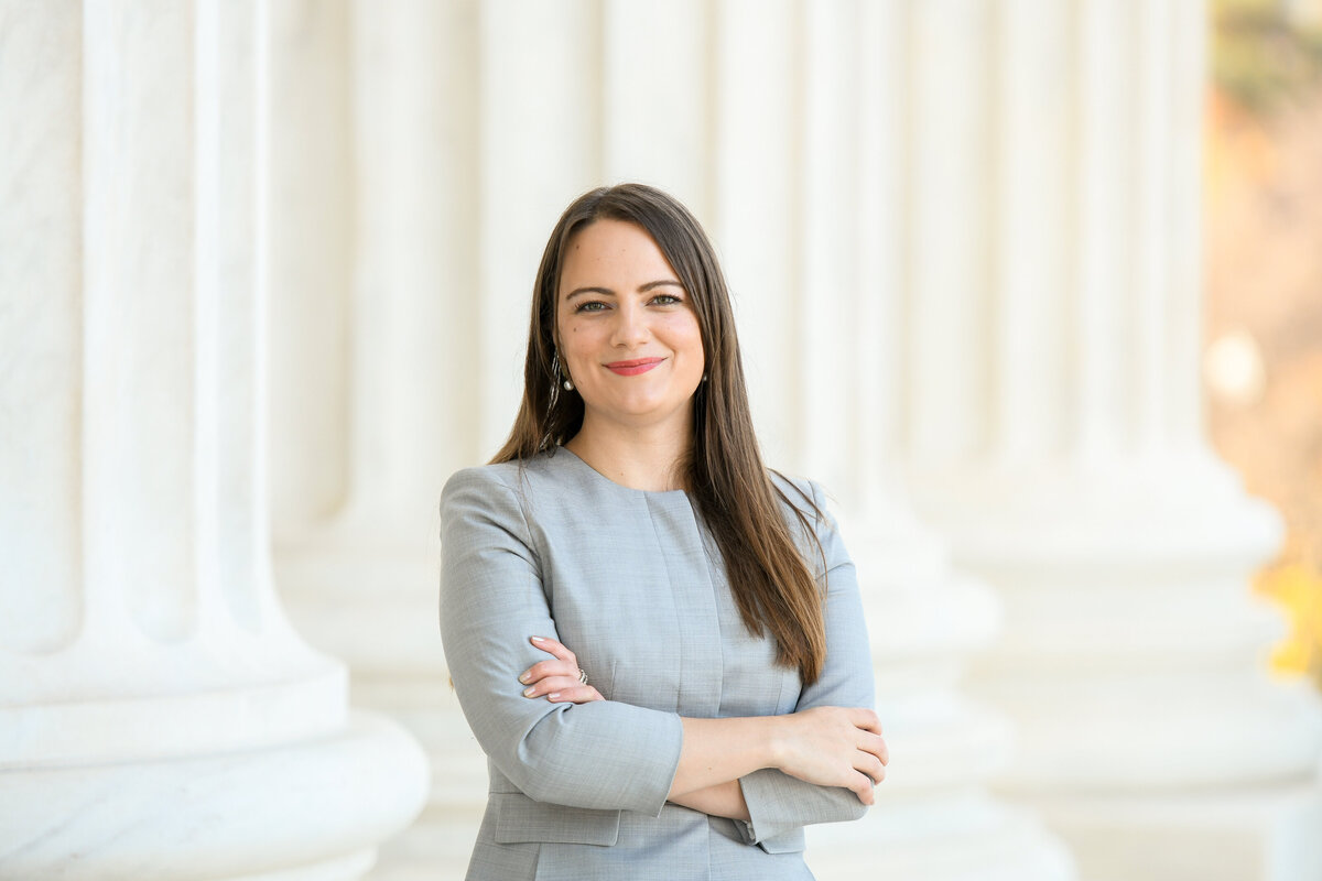 library-of-congress-supreme-court-scotus-headshot-photographer-for-women-executives-9