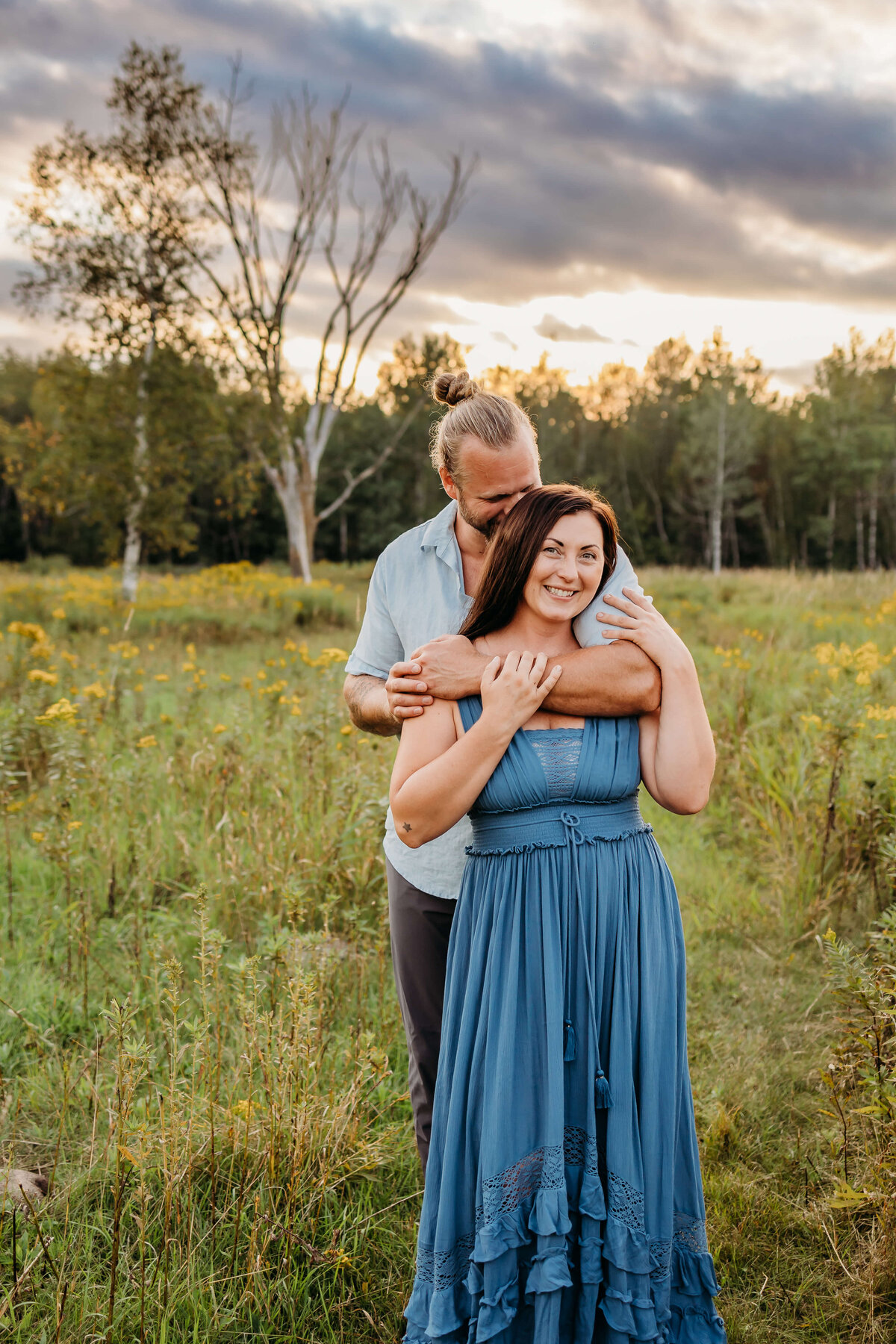 portrait of mom and dad outdoor photography near eau claire wi