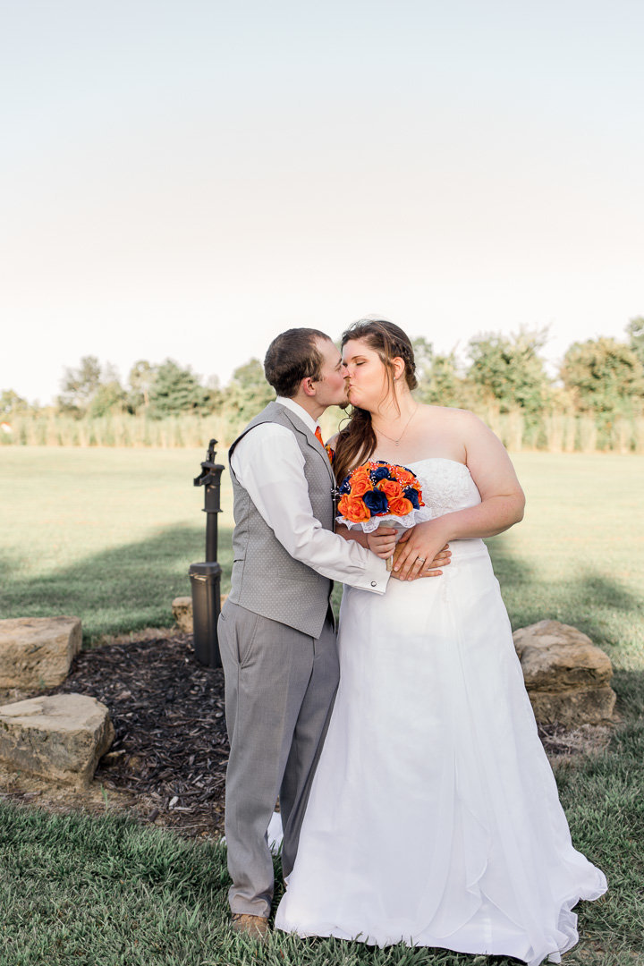 Rustic barn wedding0012