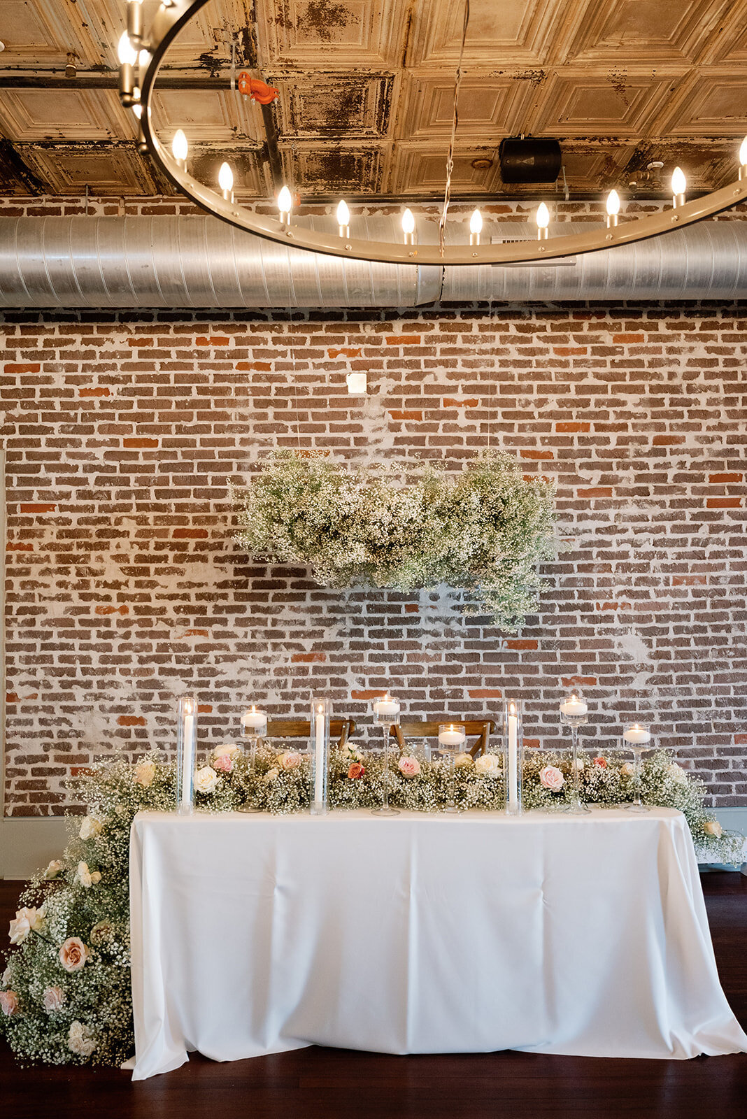 dallas wedding floral decors neutral and green
