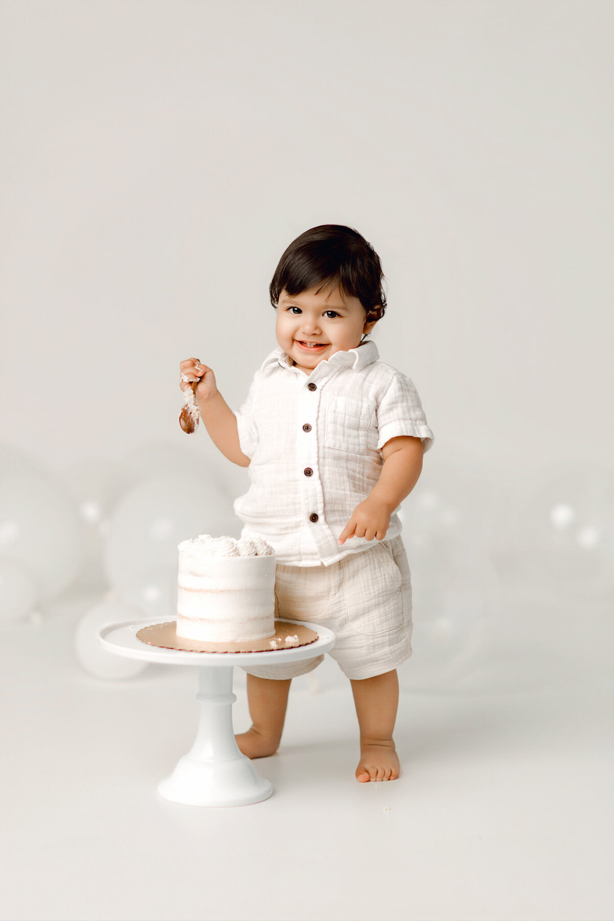 best cake smash photographer near me, NW Arkansas cake smash photography, baby photographer near me, NW Arkansas milestone sessions