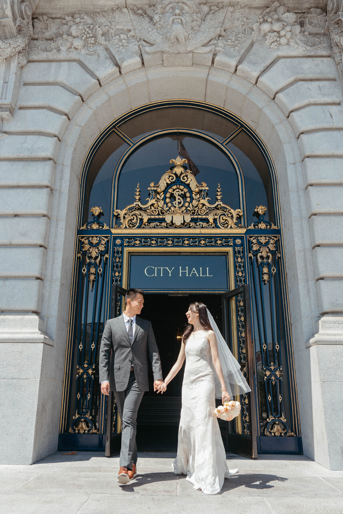oliviaandji_elopement_sanfranciscocityhall-97
