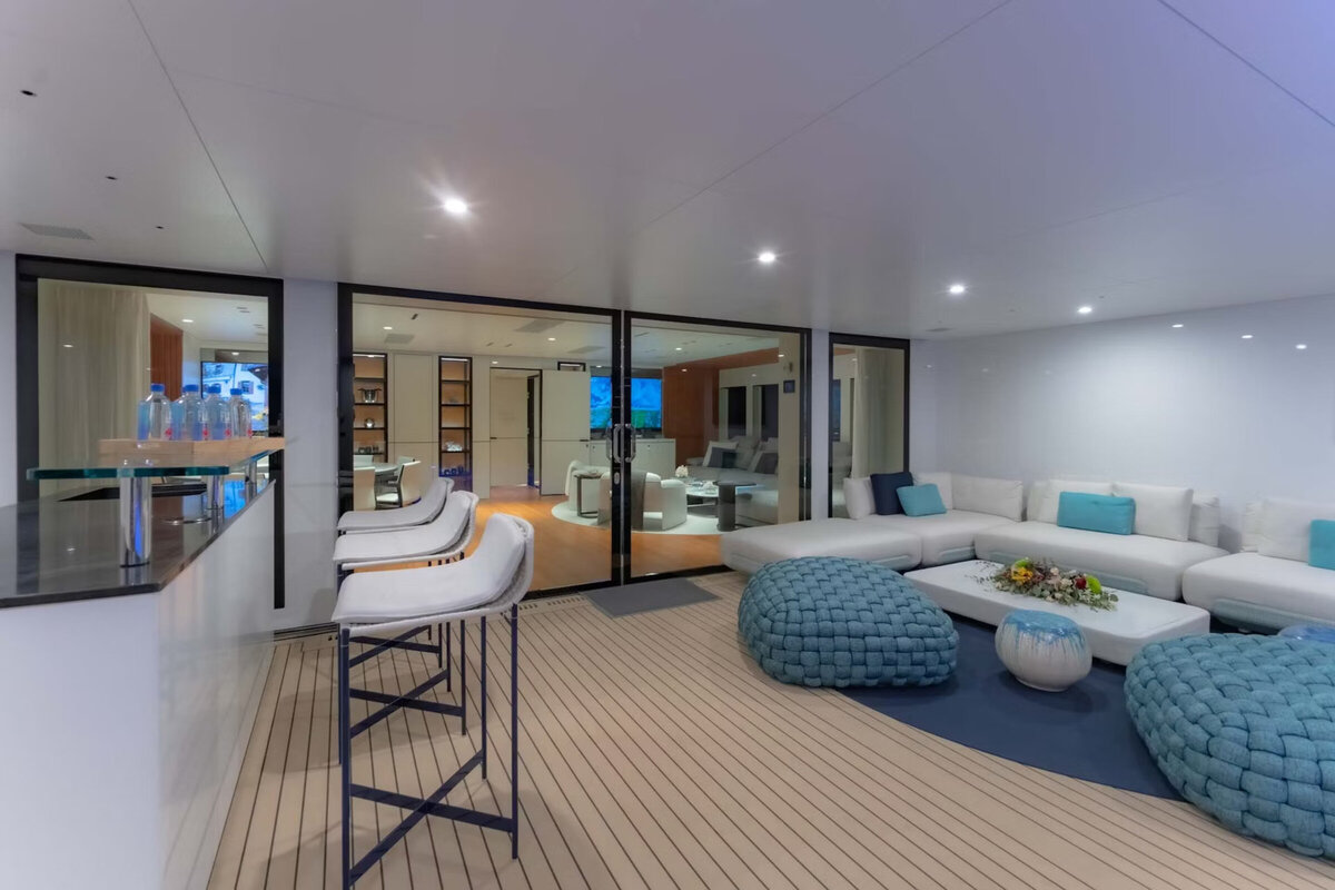 Spacecat Yacht Thailand Charter White Lotus - 1704723163-spacecat-main-deck-5