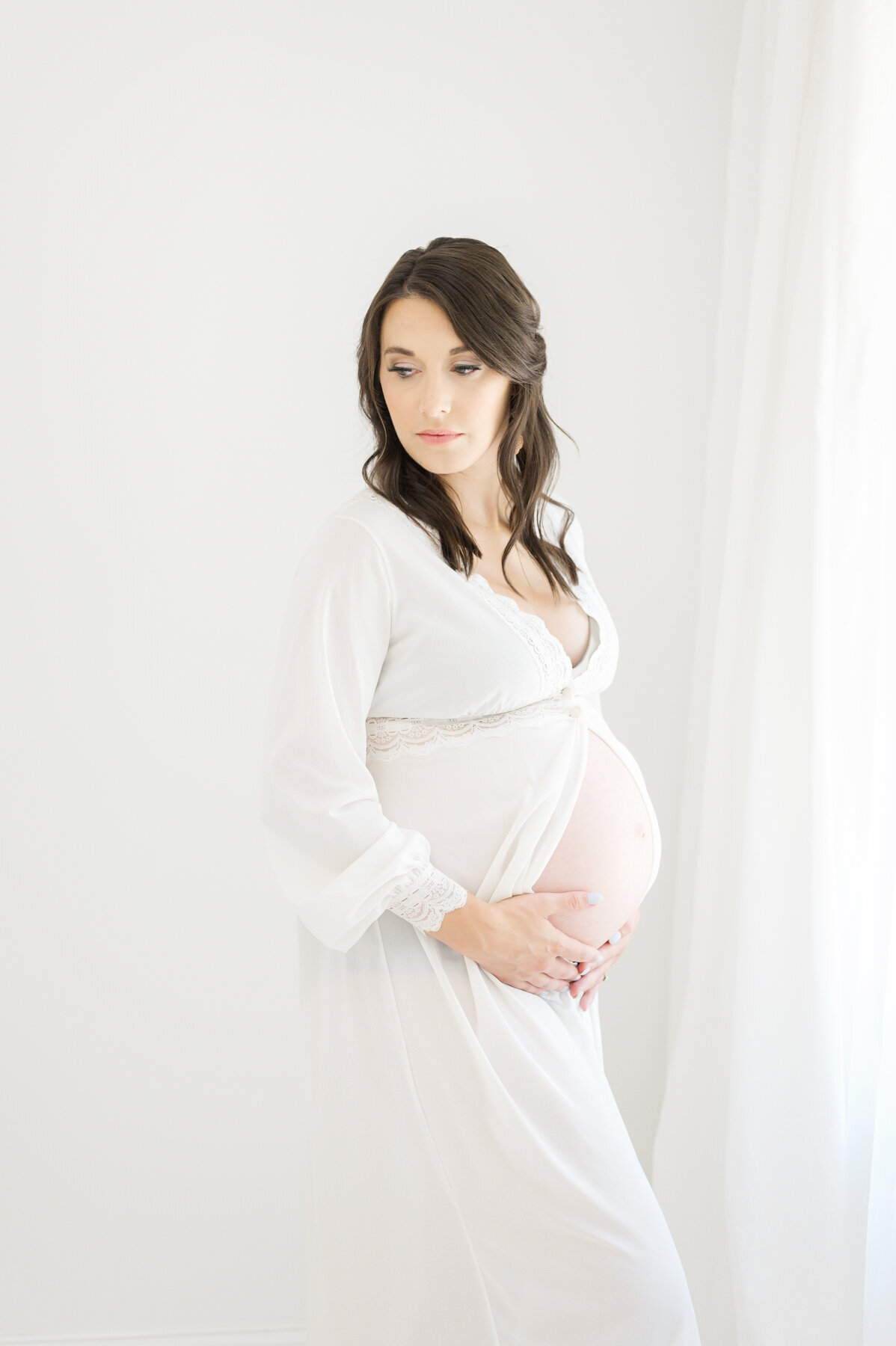 Delicate-Maternity-Studio-Session-12