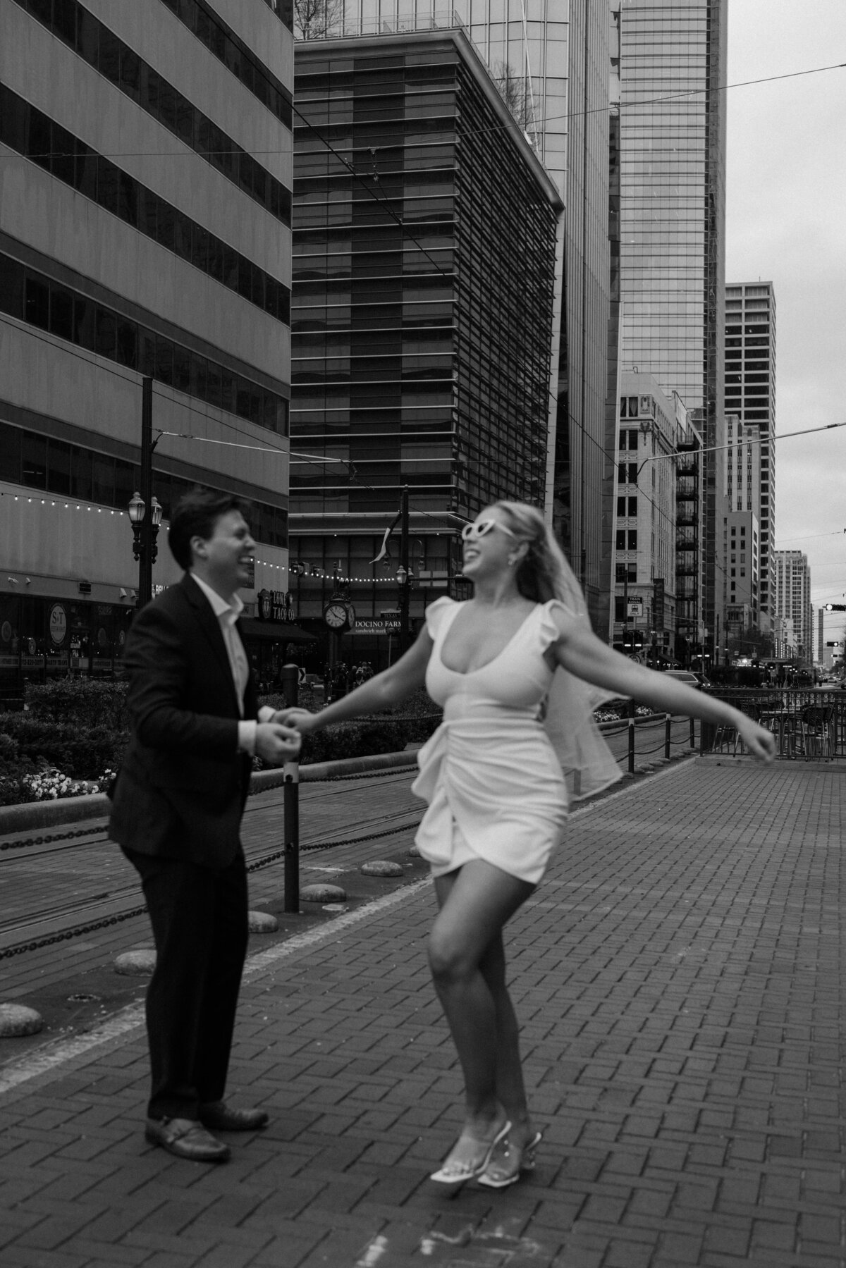 downtown_Houston_elopement_Session_Courtney_Lasalle-31