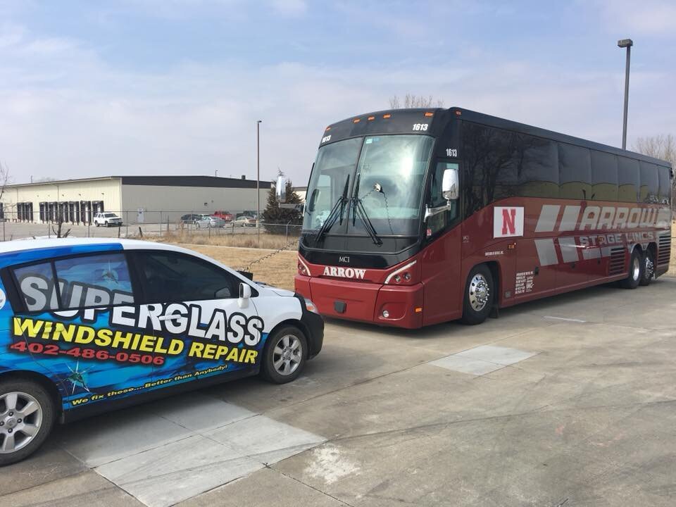 Large Bus Windshield Repair