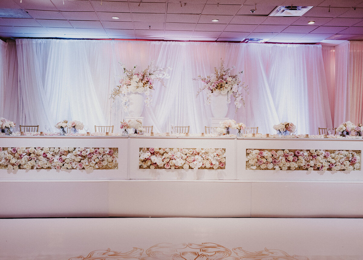 Mirage Hall head wedding table