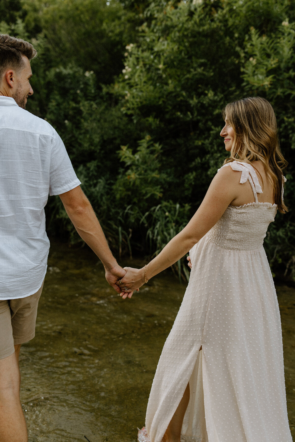 Austin-Lifestyle-Photographer-SherrattMaternityStory-35