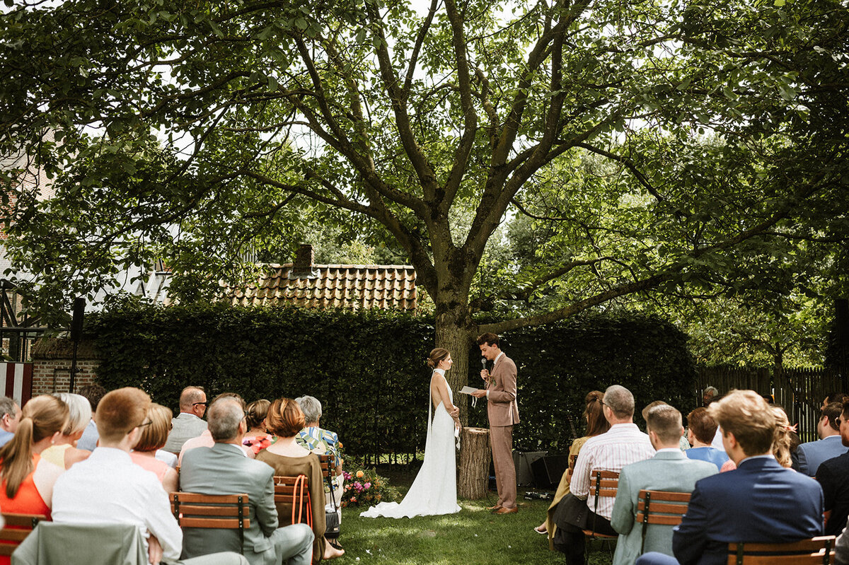 Herentals, salon weddings, moody, authentiek, alternatief trouwen,bruid, 2026, elopent, intiem, spontaan, tijdloos, trouwfotograaf, antwerpen - ceremonie-216
