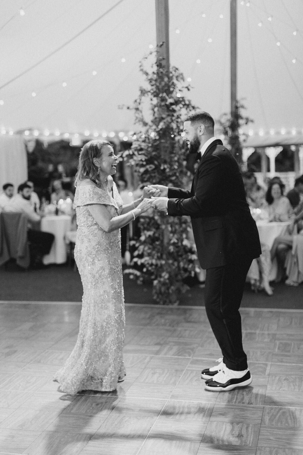 Erin&Austin_KeswickVineyardsWedding_SneakPeek-138