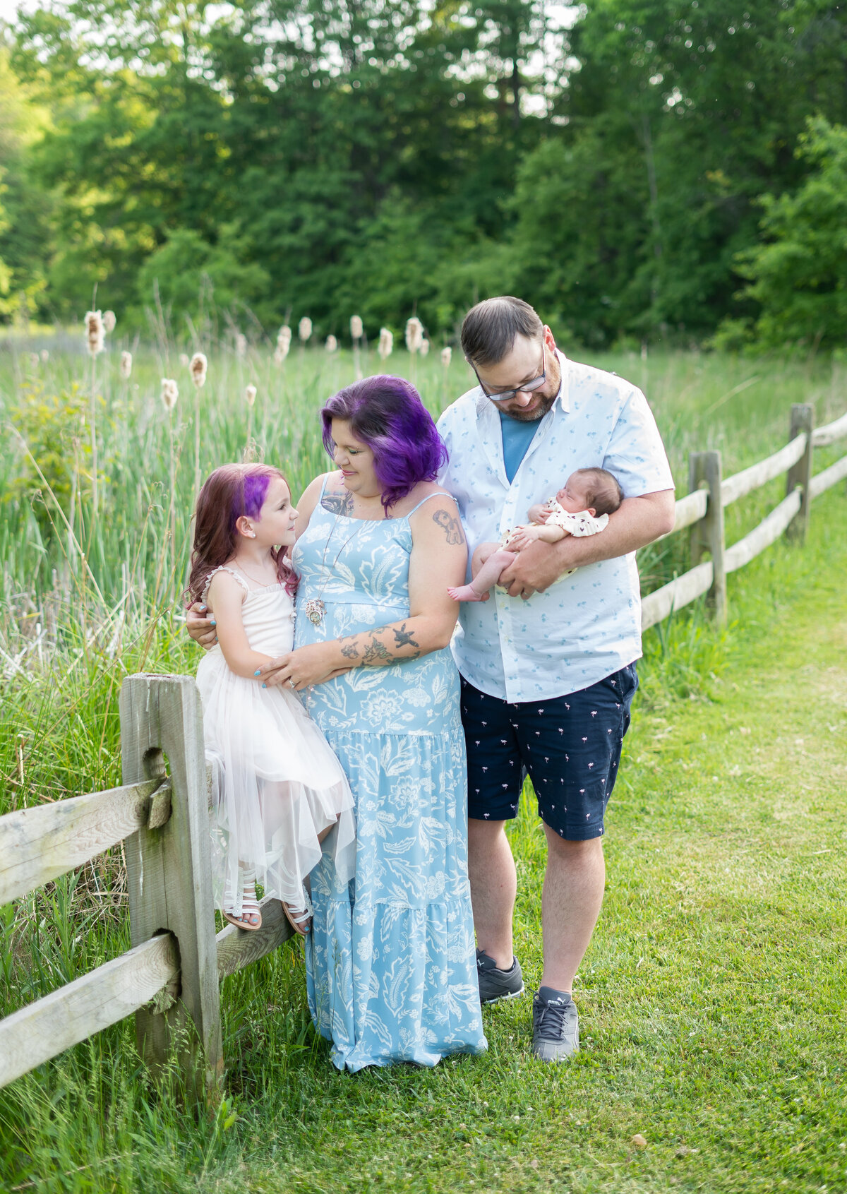 outdoor summer family photos Cleveland