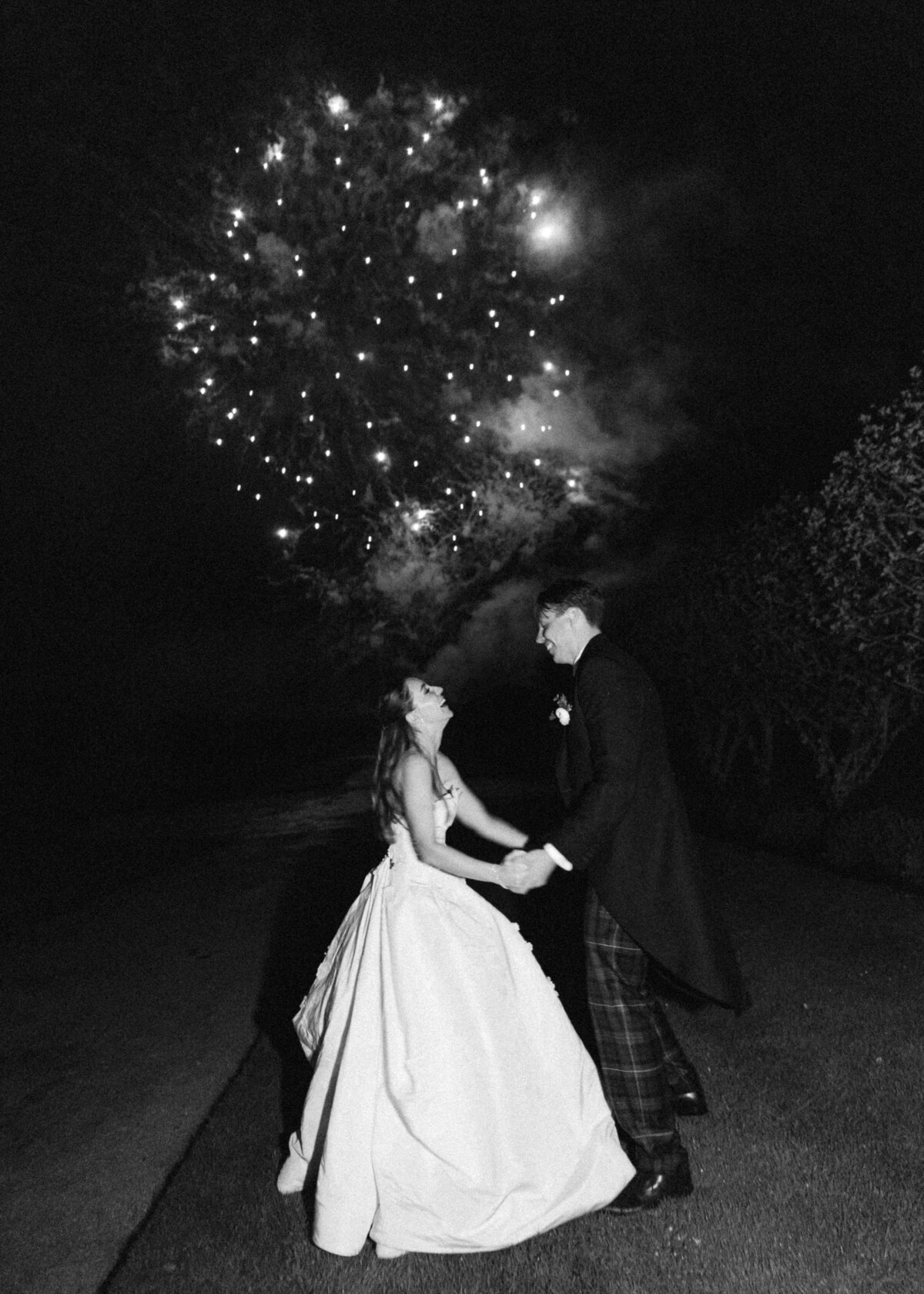 Corrie-Wilf-Wedding-Yester-Estate-Chloe-Winstanley-Photography-942