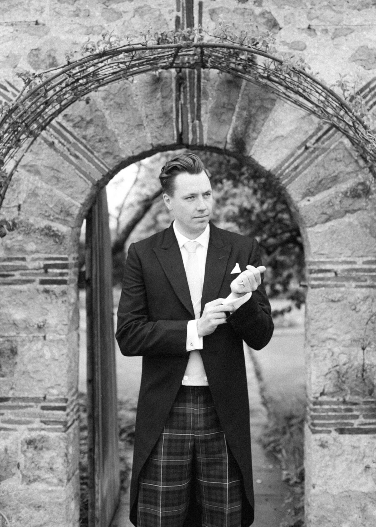Corrie-Wilf-Wedding-Yester-Estate-Chloe-Winstanley-Photography-070