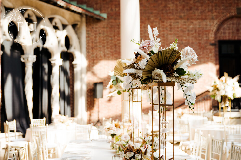 dayton art institute wedding venue cincinnati ohio photographer videographer centerpiece florals200