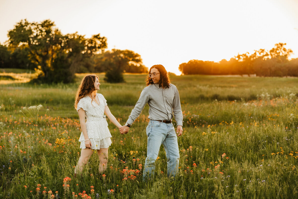 spring engagement session in wimberley