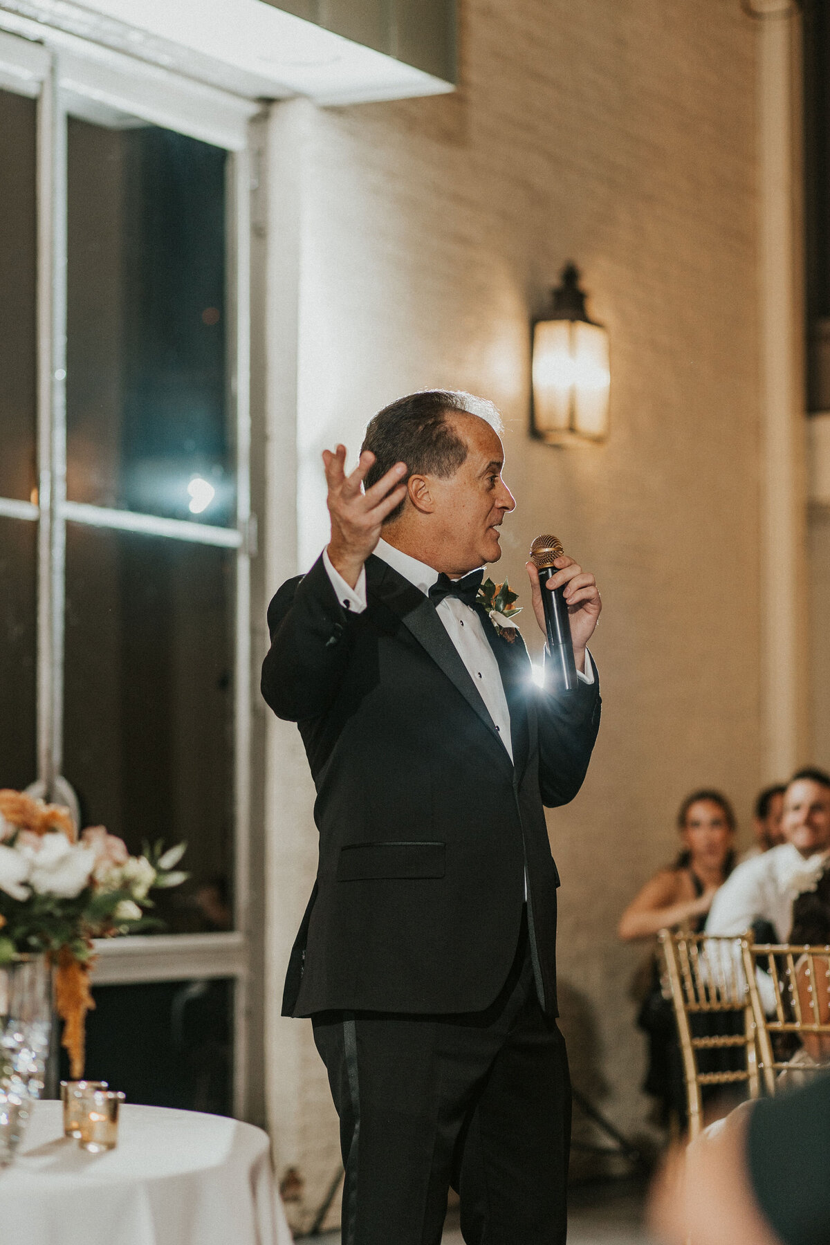 WELLING-FLORES.Wedding.EngineersClub-rcptn-87