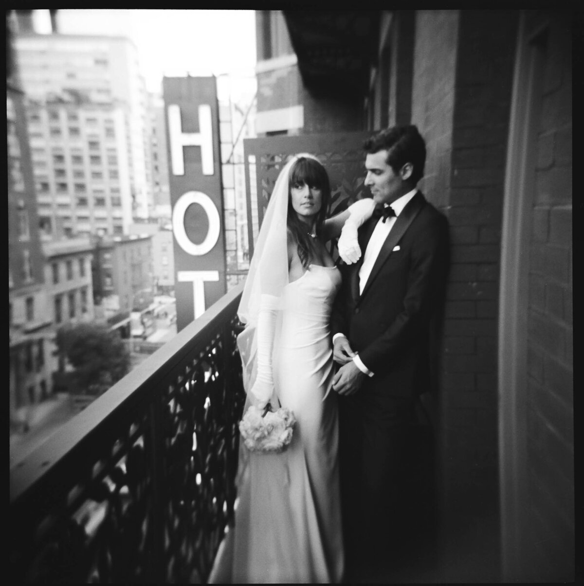 hotel-chelsea-nyc-wedding-on-film-26