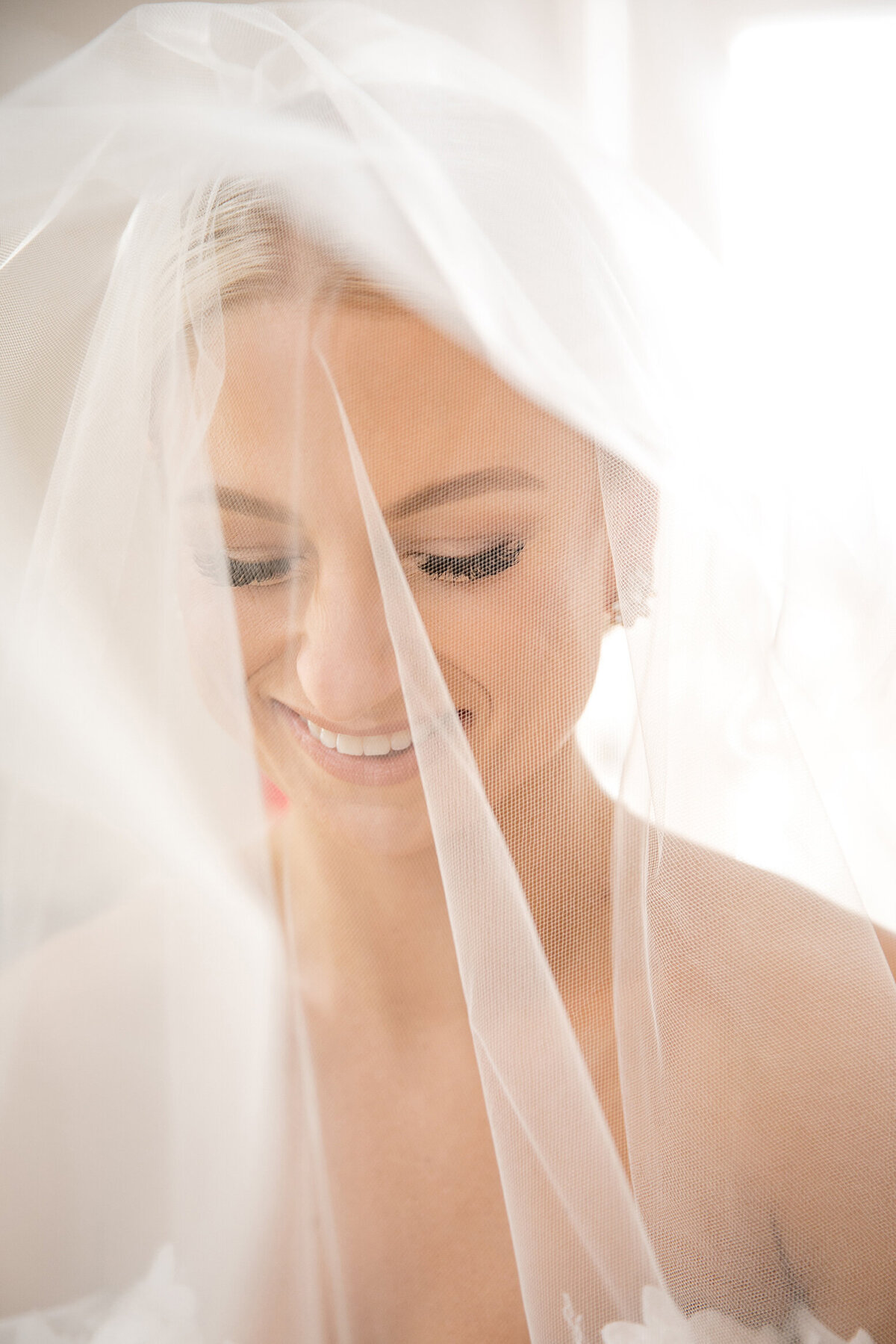 bride-under-veil