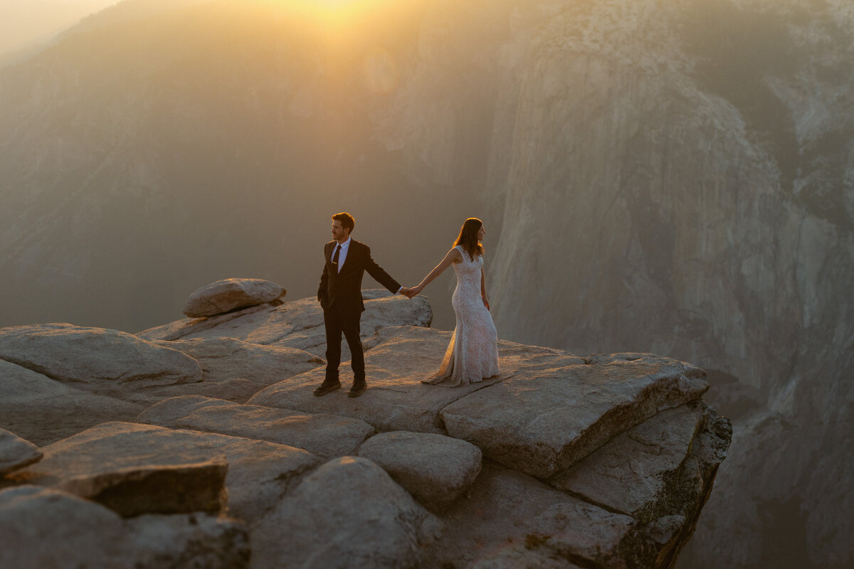 Taft Point Elopement, Elopement photographer in Yosemite, Sunset at taft Point, National Park Elopement, Yosemite Elopement photographer,