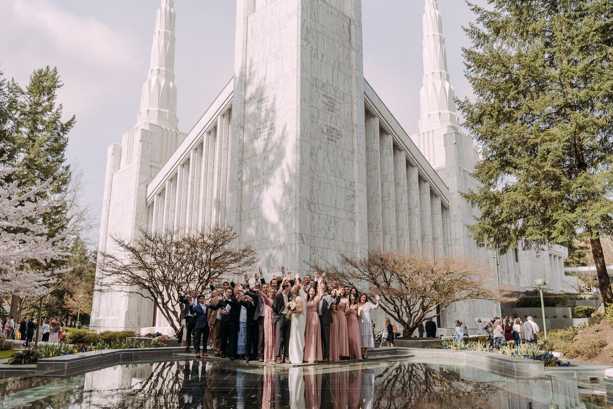 Joyce Li Photography Destination Wedding Elopement Engagement Lifestyle Portrait Photographer West Coast Seattle Washington California portlandoregontemplewedding-4