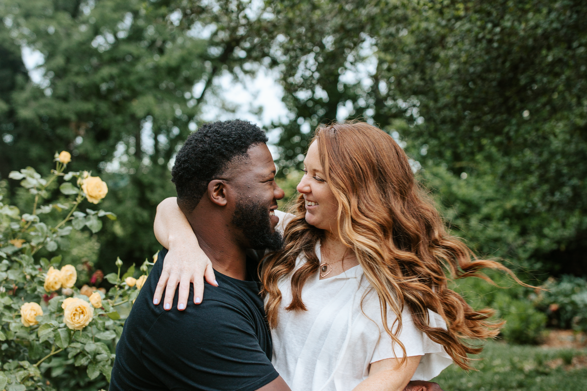 Knoxville, TN  Couples Session | Carly Crawford Photography | Knoxville Wedding, Couples, and Portrait Photographer-270397-2