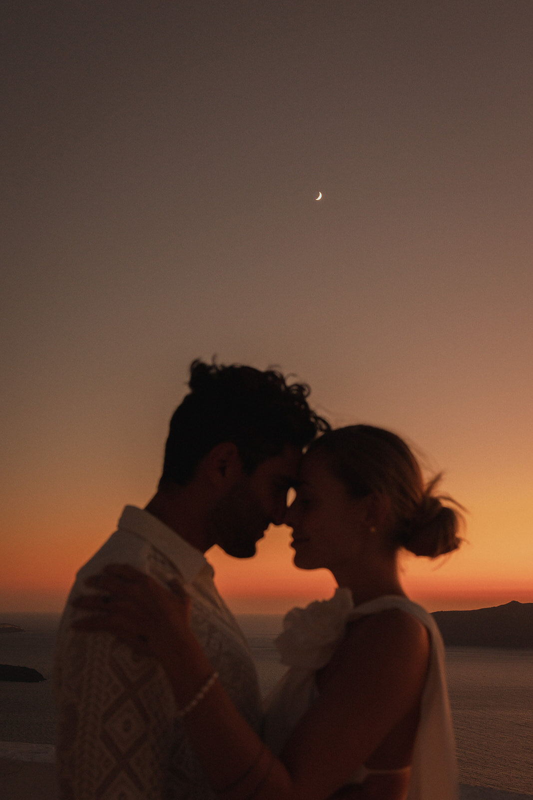 santorini-greece-cathedral-elopement-blue-dome-romantic-timeless-sunset-europe-562