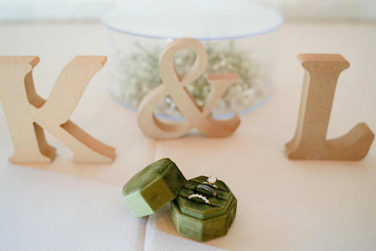 gettingReadyVoTranWedding-12