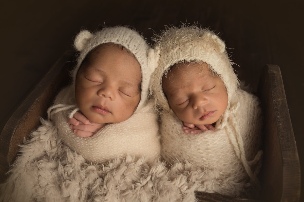 Torrez Twins Newborn 24