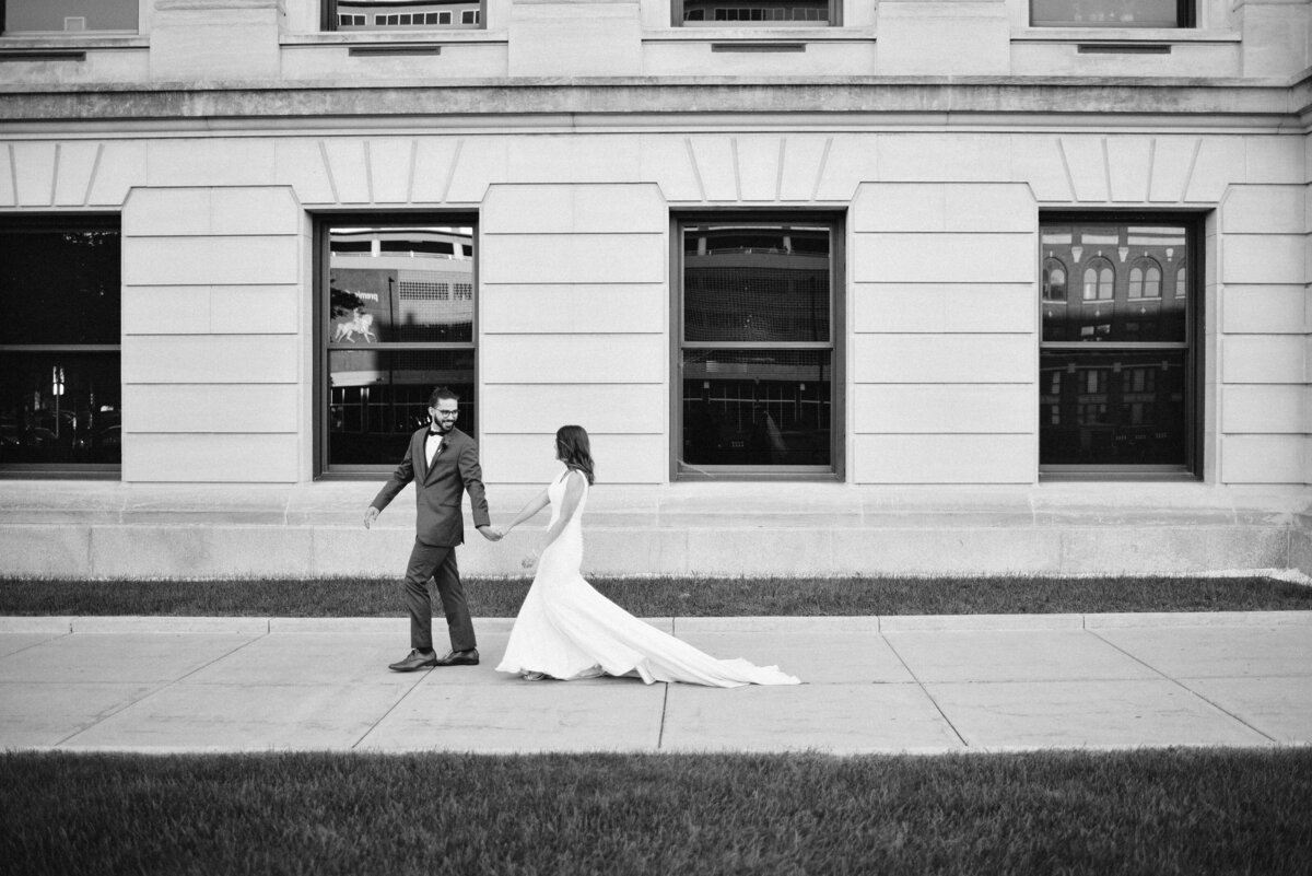 Fort Wayne Indiana Luxury Wedding Photographer Burman Photography-26