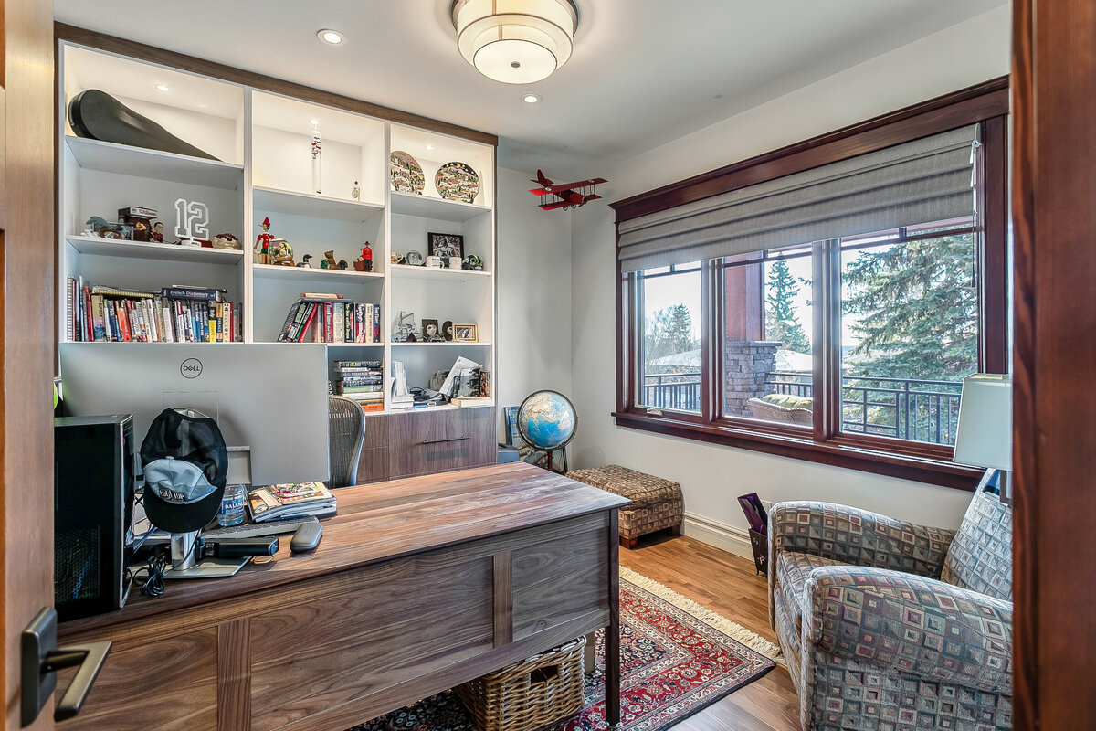 4719 CHARLES DR-4694-HDR