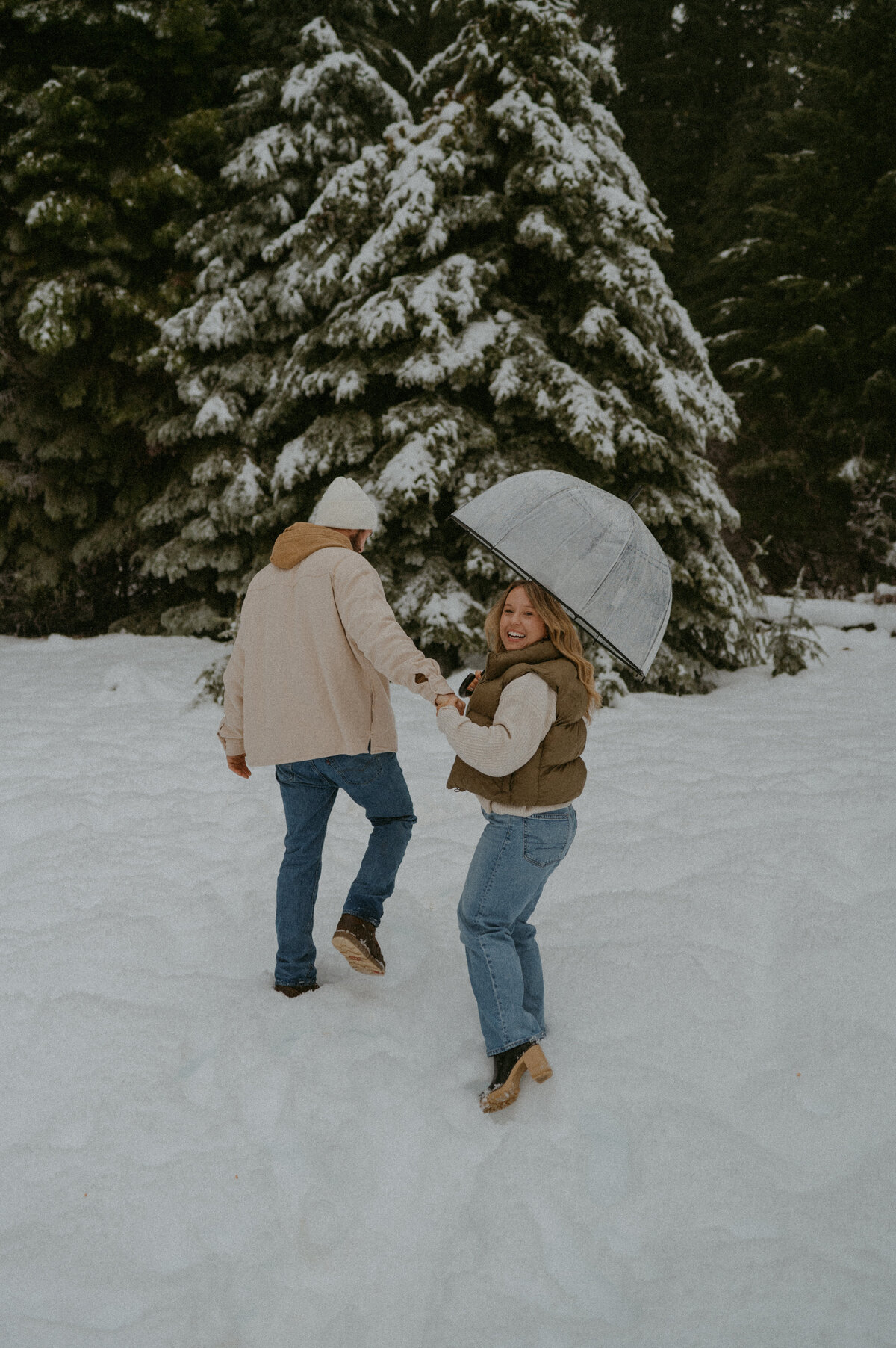 Oregon-Snow-engagement-photos-5