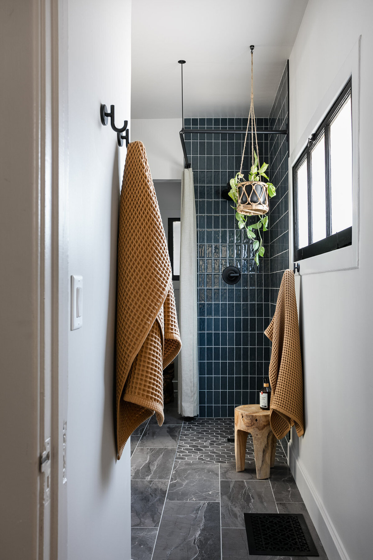 pure-indigo-interior-design-home-renovation-261