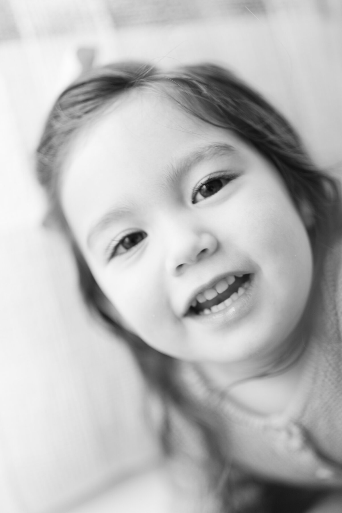 In-home newborn portrait session with siblings in Philadelphia - 18