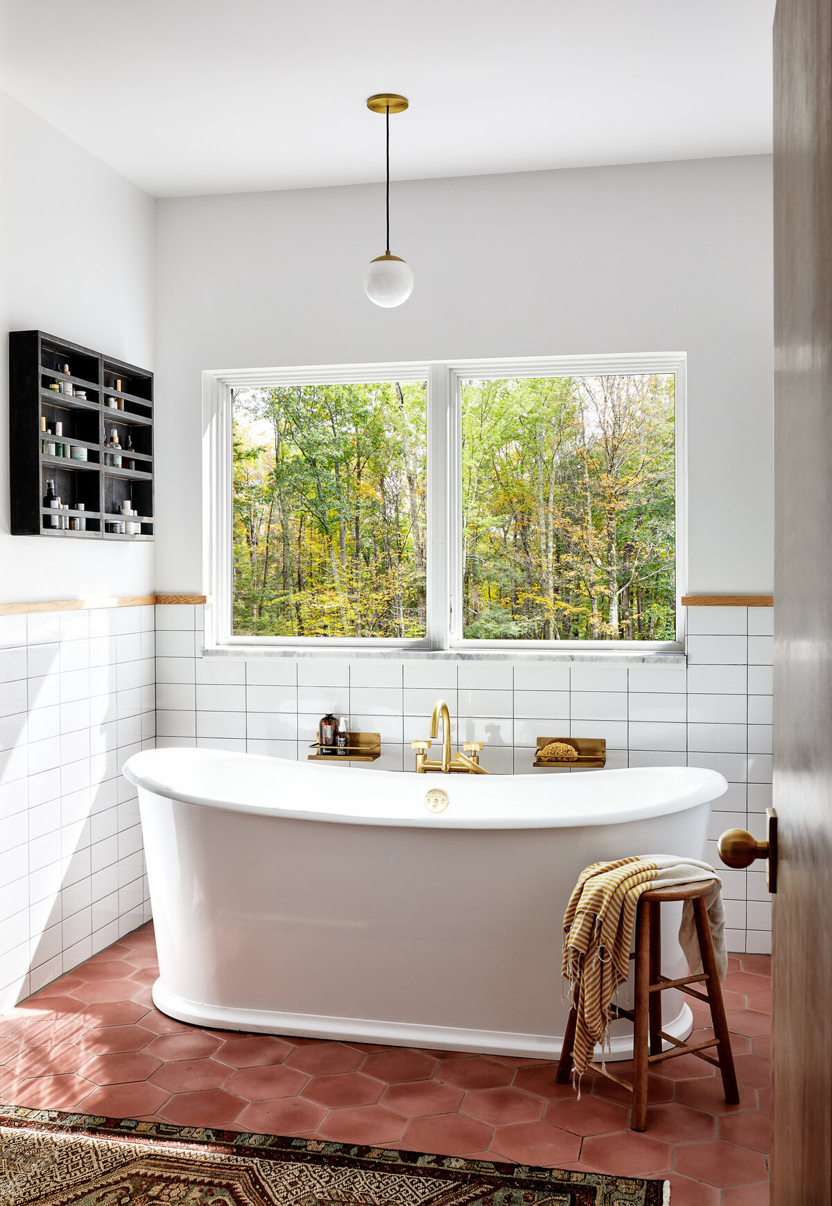 Catskills-Primary Bathroom-Sanabria
