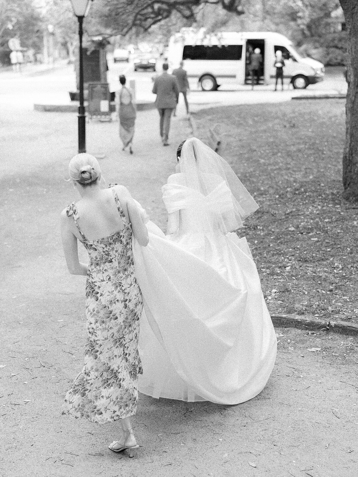 charleston-wedding-photographer-waterfront-battery