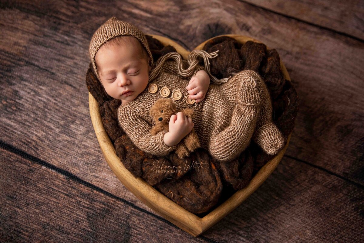 Knitted Baby Sleeper in Heart Bowl