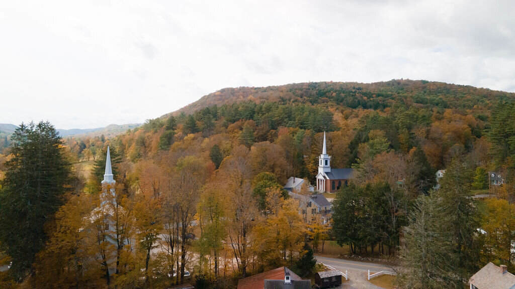 Sarah-Kevin-Gold-Wing-Photography-Vermont-Wedding-Grafton-Inn-Fall-Previews-2
