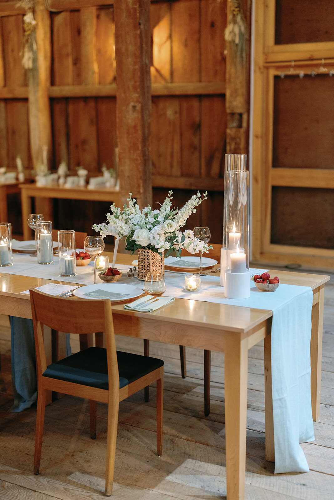 woodstock-inn-kelly-way-garden-wedding-dinner-mary-dougherty036