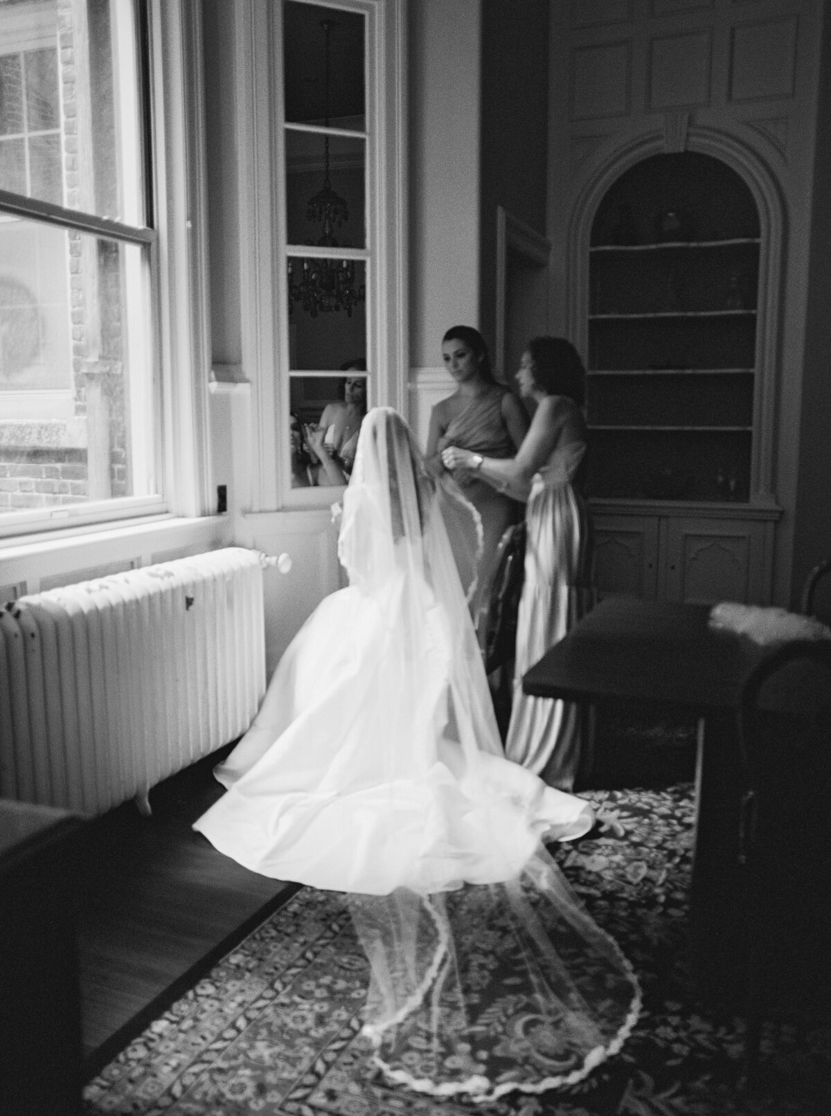 Callie + Derek Braun - Blessed Sacrament NYC - New York City - Stephanie Michelle Photography - @stephaniemichellephotog-180