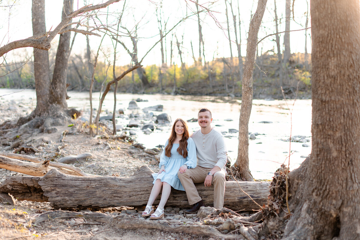 Colorful-Springtime-Greenhill-Park-Roanoke-Engagement-Session-Photography-S-41