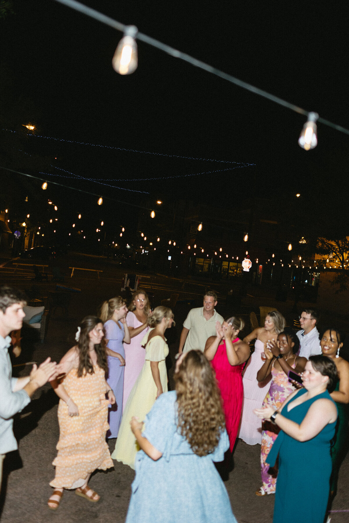 Colorful Wedding Photographer, South Dakota Wedding Photographer, Colorful Wedding Inspiration-02