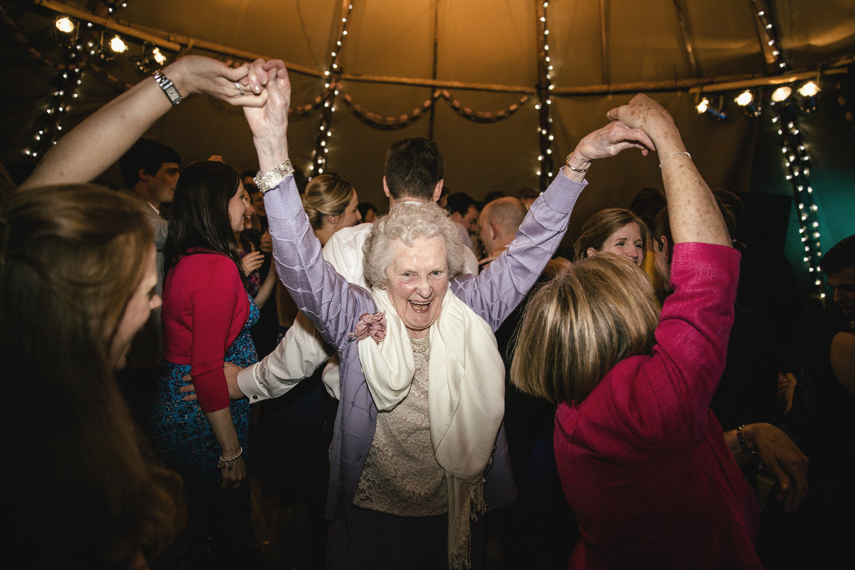 WEDDING DANCE