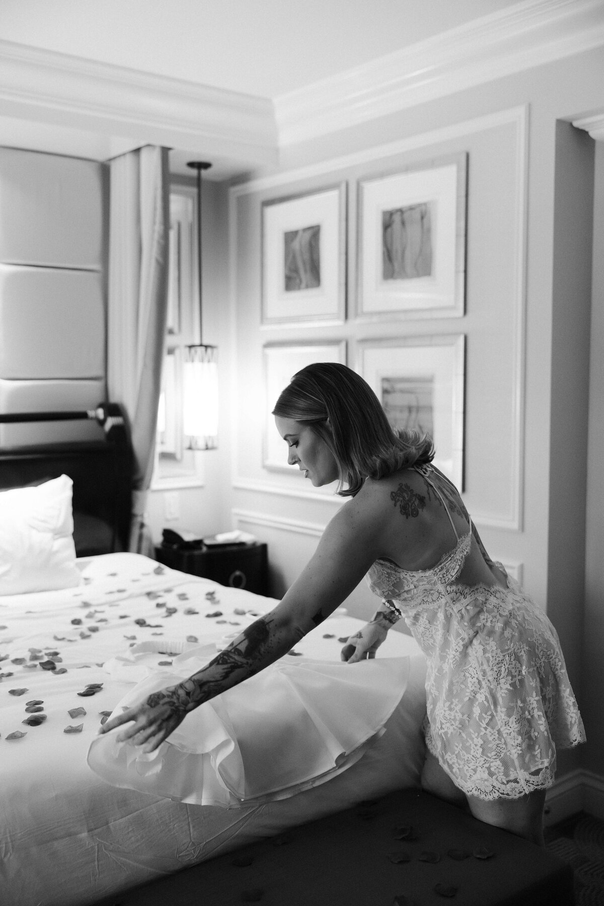 7_riskyexposure_sasha-andy_las-vegas-elopement-photography